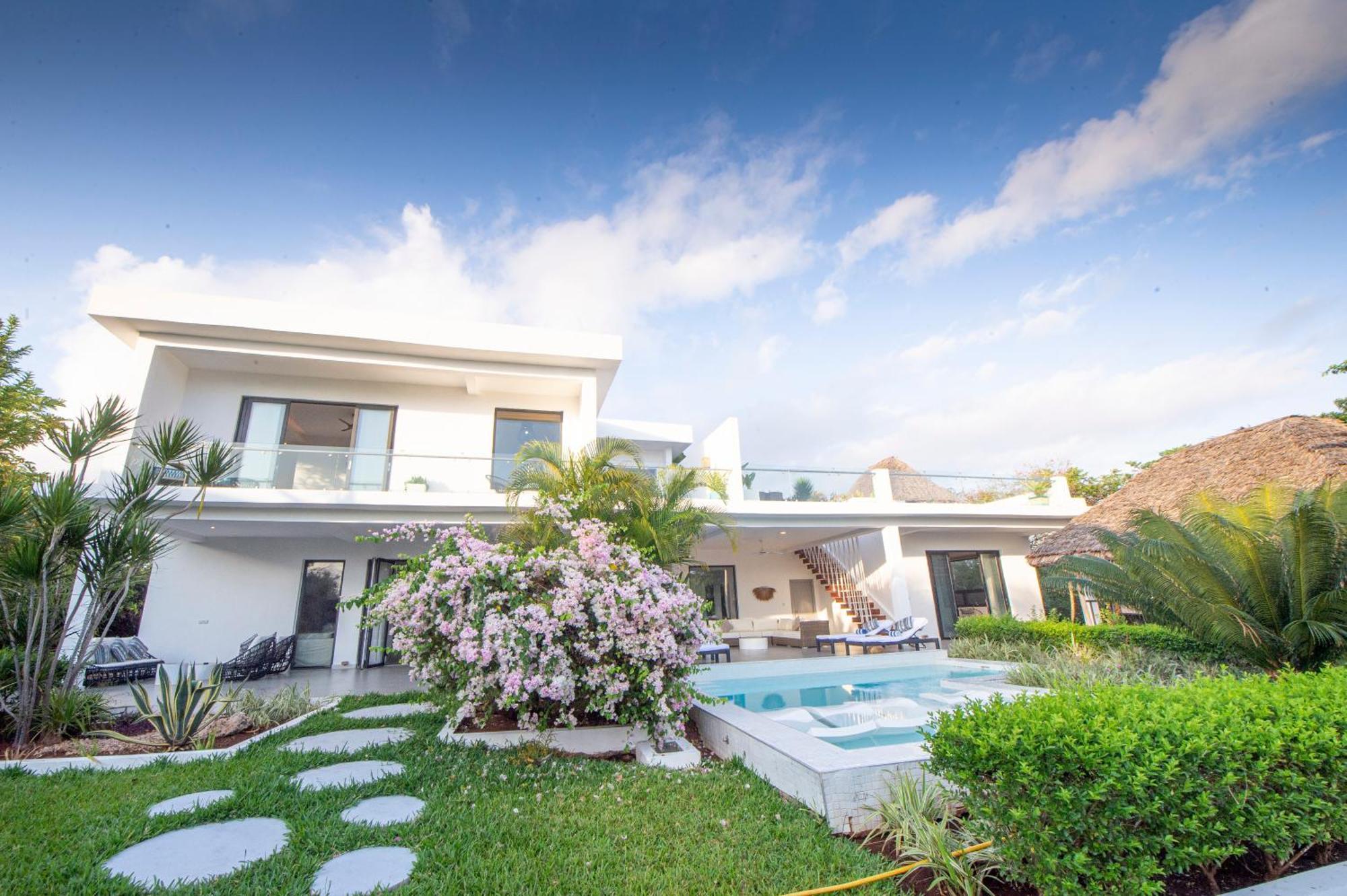 Safira Blu Luxury Resort & Villas Nungwi Exterior photo